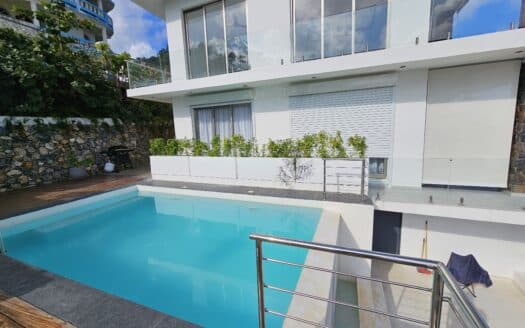 Condominio con vista al mar en el centro