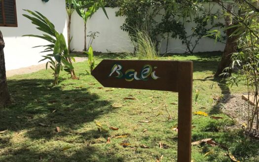 4 outstanding bungalows near the town