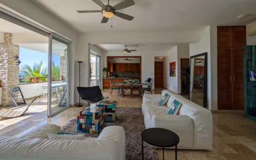 Ático de 4 habitaciones con vista impresionante