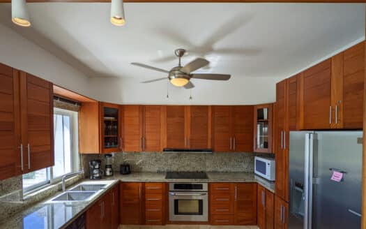Ático de 4 habitaciones con vista impresionante