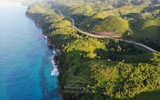 Terreno único para proyecto con villas suspendidas sobre el océano
