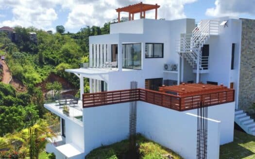 Villa de 3 habitaciones con vista al mar en una residencia cerrada central