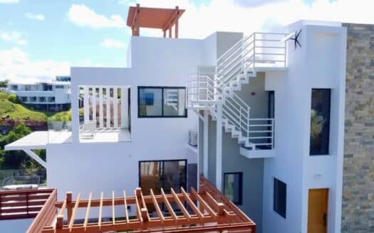 Villa de 3 habitaciones con vista al mar en una residencia cerrada central