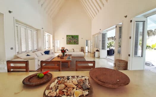 Seaside Bliss: Spectacular 6-Bedroom Villa in Las Terrenas