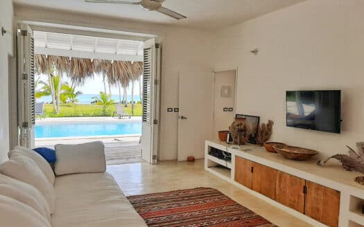 Seaside Bliss: Spectacular 6-Bedroom Villa in Las Terrenas