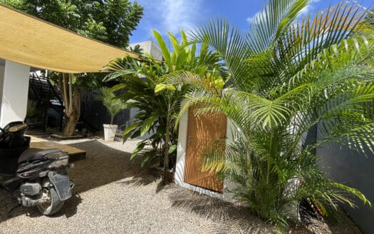 Charming 3-Bedroom Villa Near the Shores of Popy Beach