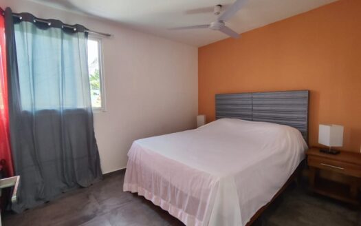 Villa con vista al océano en las colinas con costos muy bajos para propietarios