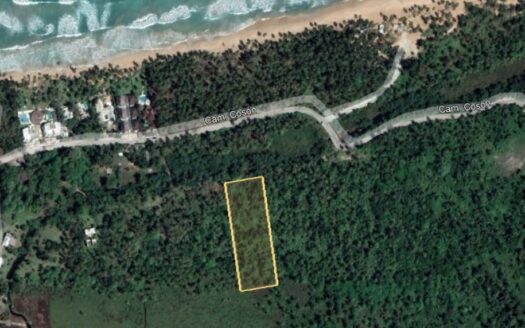 Terreno cerca de la playa de Cosón