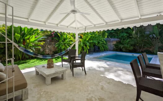 2-BR villa plus bungalow near Bonita
