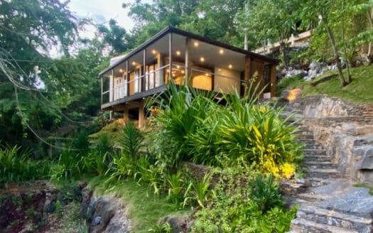 Villas en la ladera rodeadas de tranquilidad y naturaleza