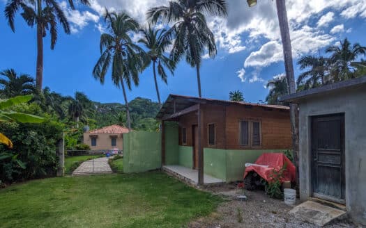 Da vida a tu visión con esta villa lista para renovación