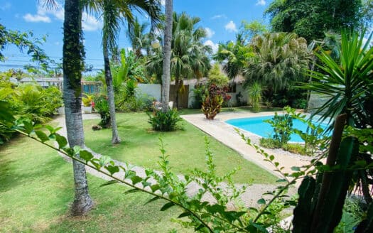 Tropical investment and retreat home