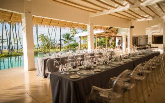 Spectacular beachfront villa in Las Terrenas