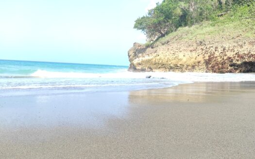 Terreno en Coson con acceso privado a la playa