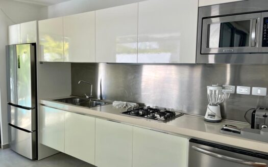 Rental friendly 3-Bedroom villa close to the beach