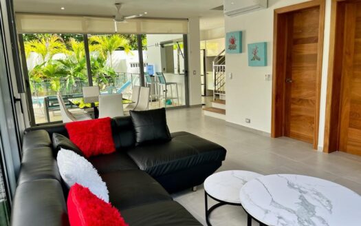 Rental friendly 3-Bedroom villa close to the beach