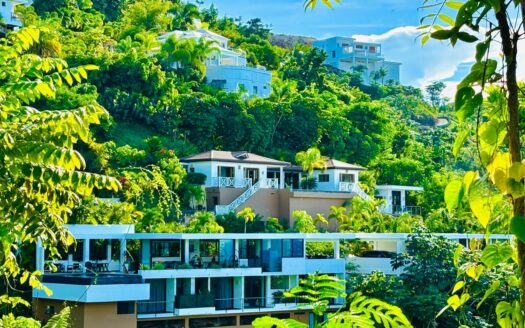 Impresionante villa de 3 habitaciones con vistas panorámicas y potencial de inversión