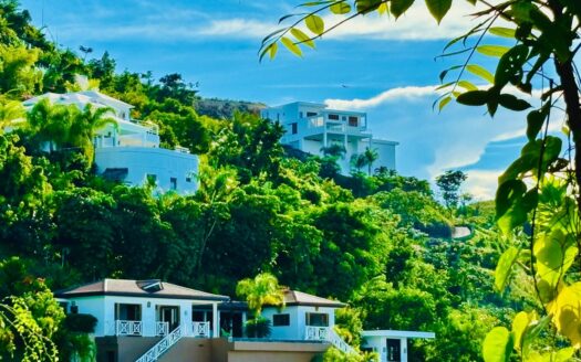 Impresionante villa de 3 habitaciones con vistas panorámicas y potencial de inversión