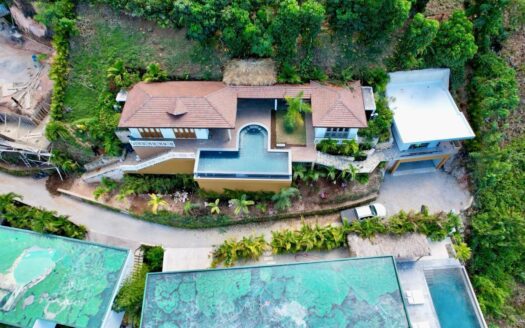 Impresionante villa de 3 habitaciones con vistas panorámicas y potencial de inversión