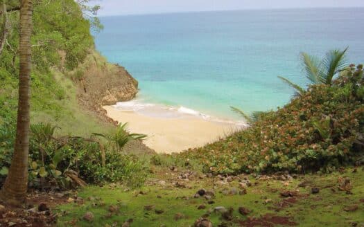 Terreno en Coson con acceso privado a la playa