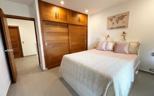 Tax-free villa steps from Punta Popy Beach