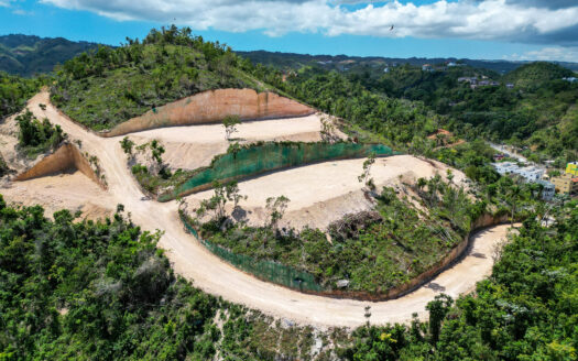 Lots ready to be built with panoramic views near town
